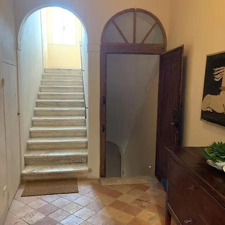 Apartment Stefania Townhouse