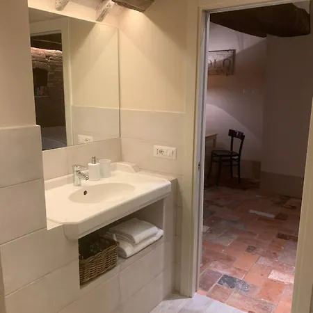 Stefania Townhouse Apartment *