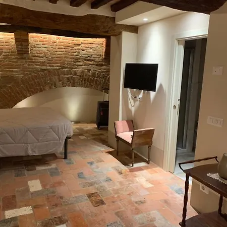 Stefania Townhouse *